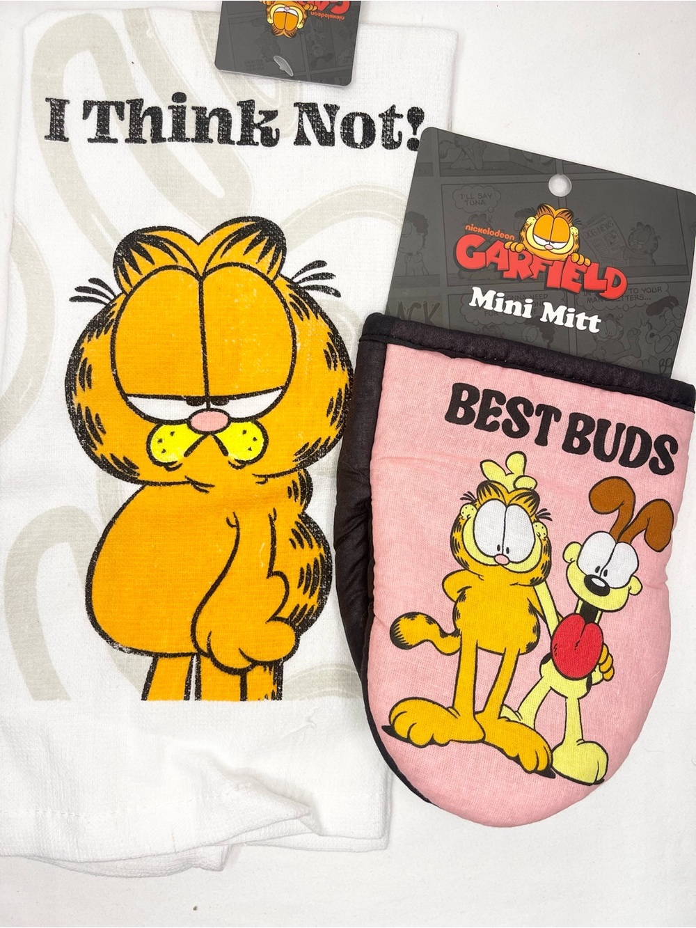 Garfield ‘Best Buds' Pink Mini Mitt with White 'I Think Not!' Towel